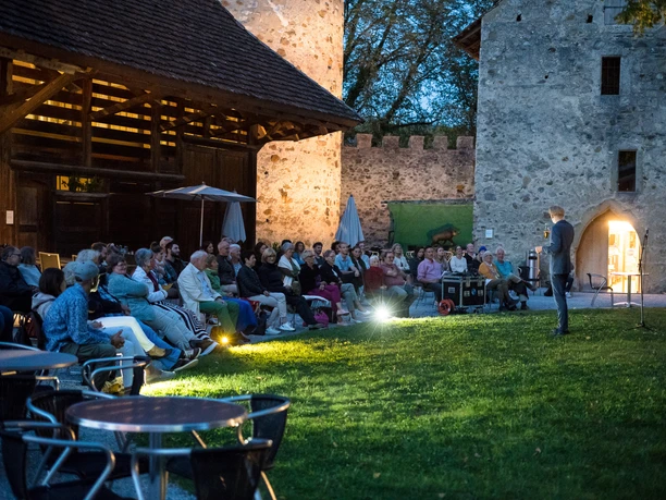 Seengen_SchlossOperSeetal