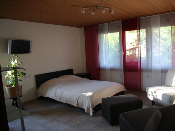 Gelfingen_Ferienwohnung_Burgweg7_Schlafzimmer