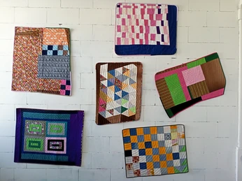 DaWitt Quilts - Regionale Produkte aus Leipzig und Region Im Atelier von Daniela Witt werden Quilts in verschiedenen Farben und Mustern hergestellt.