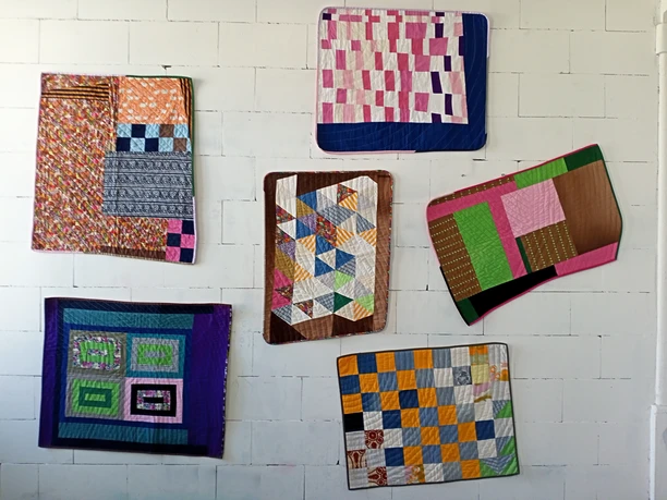 DaWitt Quilts - Regionale Produkte aus Leipzig und Region Im Atelier von Daniela Witt werden Quilts in verschiedenen Farben und Mustern hergestellt.