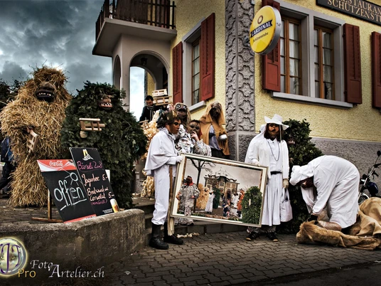 Hallwil_Bärzeli_vor dem Restaurant