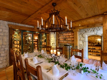 Brunegg_Romantik Hotel 3 Sternen_Weinkeller