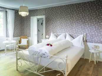 Menziken_Huus74_Nr. 1 Romantika