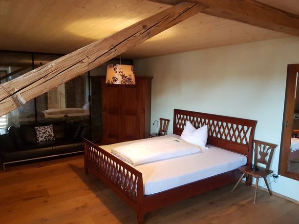 Menziken_Huus74_Steinsuite II