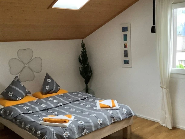 Swisshome by Heidi_Schlafzimmer_Ferienwohnungen_Oberdorf_ergebnis.jpg