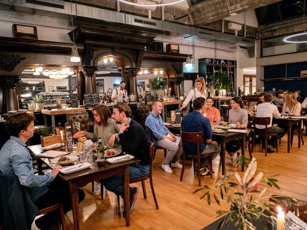 Lenzburg_BARRACUDA HOTEL_BRASSERIE_Gäste