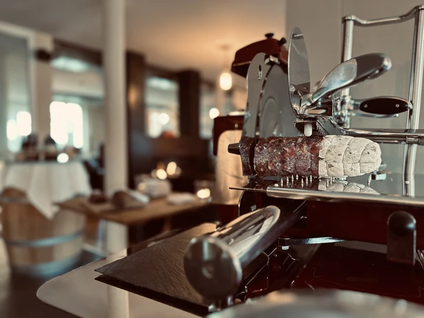 Lounge_Berkel Salami 2