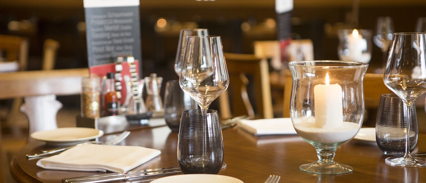 Lenzburg_Ochsen_Restauranttisch