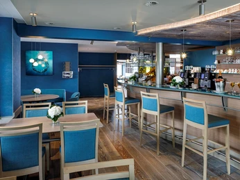 Meisterschwanden_Delphin_Bistro01 (002)