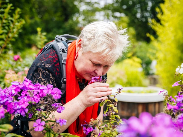 Supporting program Discover the world of plants in the Fragrance and Touch Garden in Friedenspark for Leipzig Convention & Conference