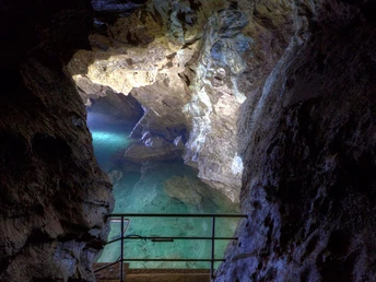 Drachenhöhle Syrau See