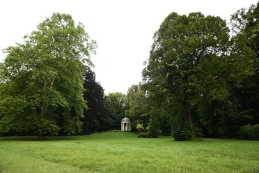 Schlosspark Bad Köstritz mit Blick zum Tempel