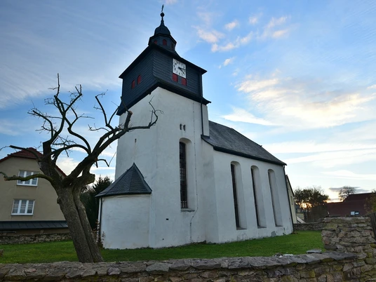 Kirche in Burkersdorf (Harth-Pöllnitz)