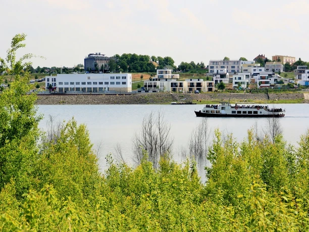 Blick auf den Zwenkauer Hafen