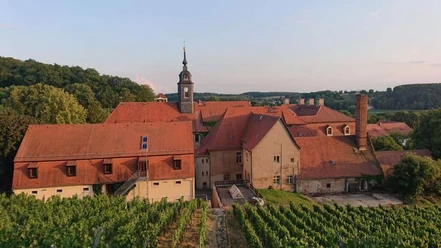 Inmitten der Schlossanlage befindet sich unser Café.