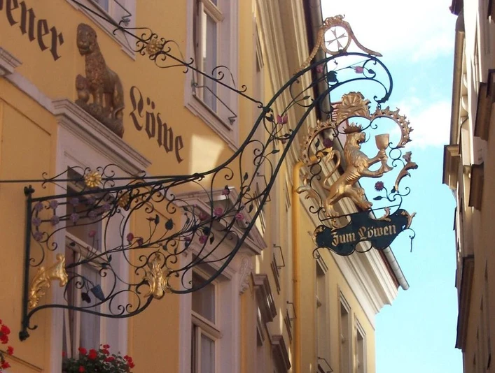 Außenansicht Goldener Löwe Meißen