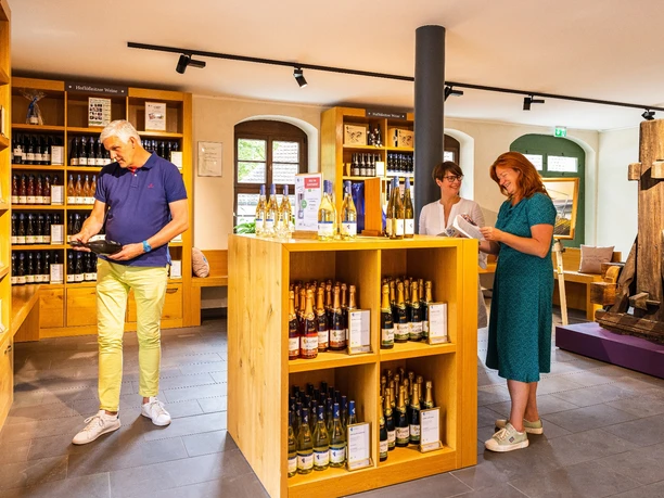 Touristischer Infopunkt Hoflößnitz, mit Vinothek im Weingut