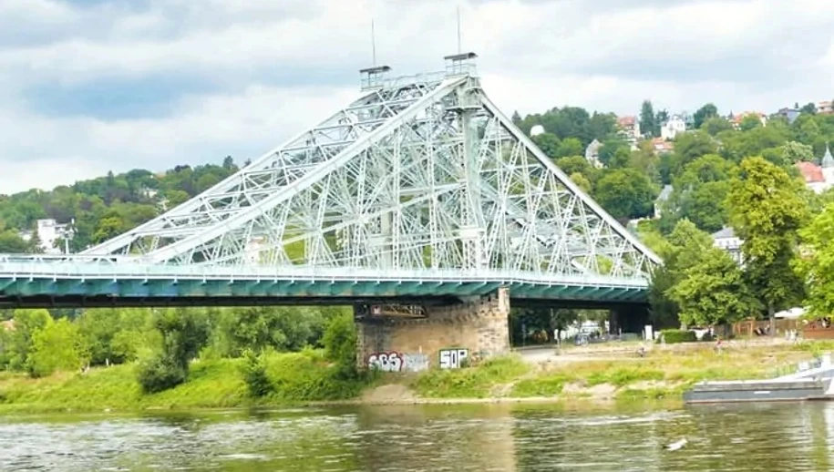 Loschwitzer Brücke "Blaues Wunder"