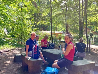 Am Rastplatz "Steinerner Tisch"