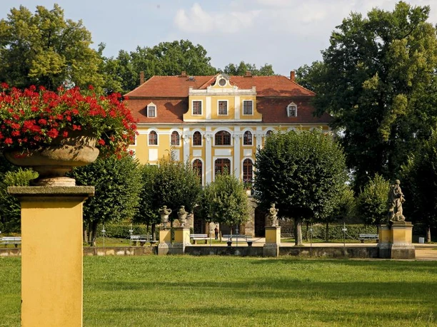 Schloss und Schlosspark Neschwitz
