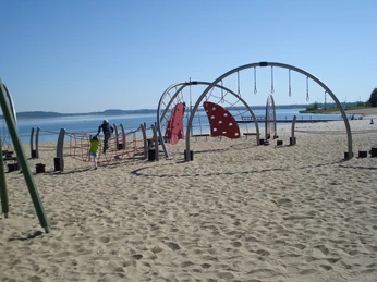 Spielplatz an der Blauen Lagune am Berzdorfer See, Schönau-Berzdorf