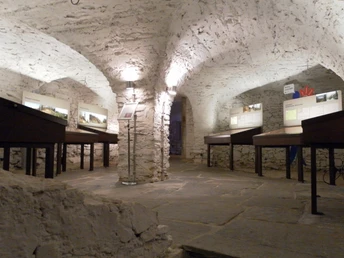 Mineraliengewölbe im Schloß Voigtsberg