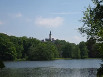 Blick vom Greizer Park auf das Obere Schloss Greiz