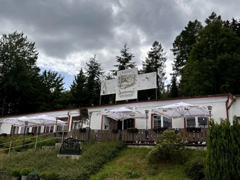 Vorderansicht Kapellenstein