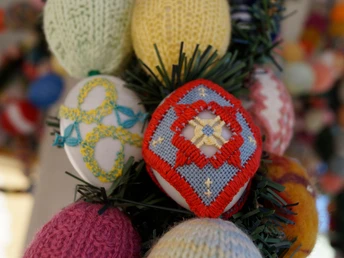 Osterbrunnen Geyer (2)