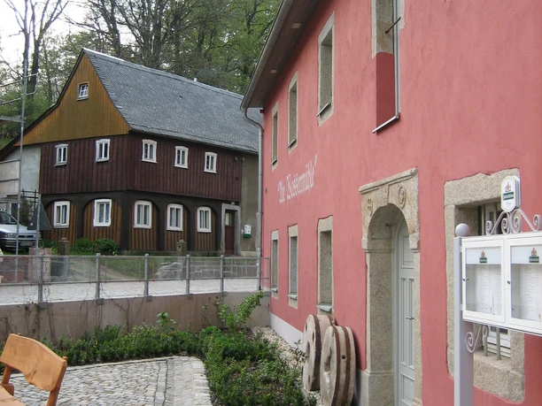 Gaststätte Alte Wassermühle Obergurig mit Ausstellung und Biergarten