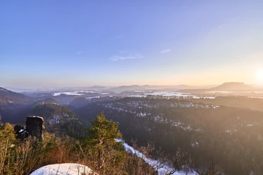 Brandaussicht Sonnenuntergang über der Sächsischen Schweiz, Ausblick von der Brandbaude