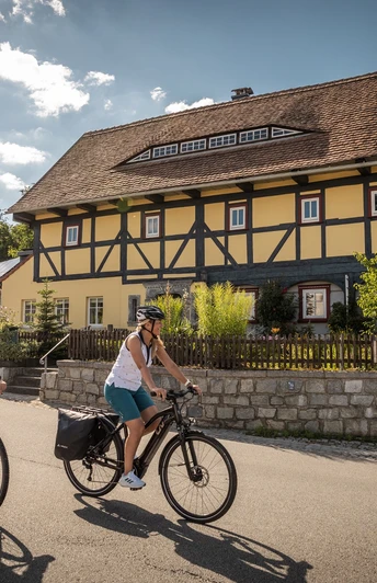 Die Route "Rund um den Kottmar" führt an tollen Umgebebindehäusern vorbei