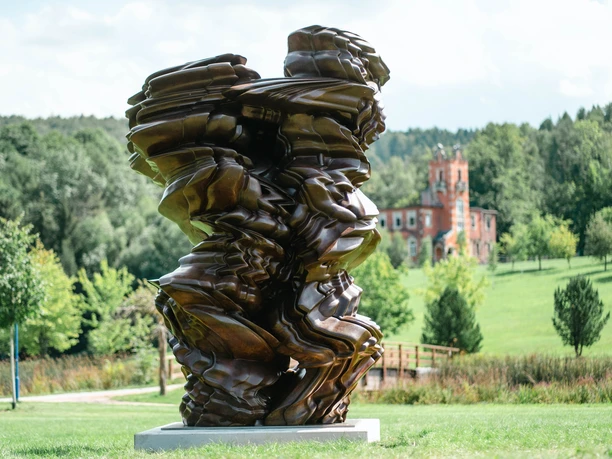 Tony Cragg, Stack, 2019; Courtesy: Buchmann Galerie Berlin und Tony Cragg