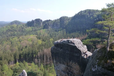 Blick vom Winterstein zum Wintersteinwächter