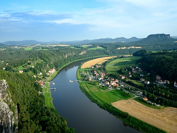 Blick von der Bastei in das Elbtal