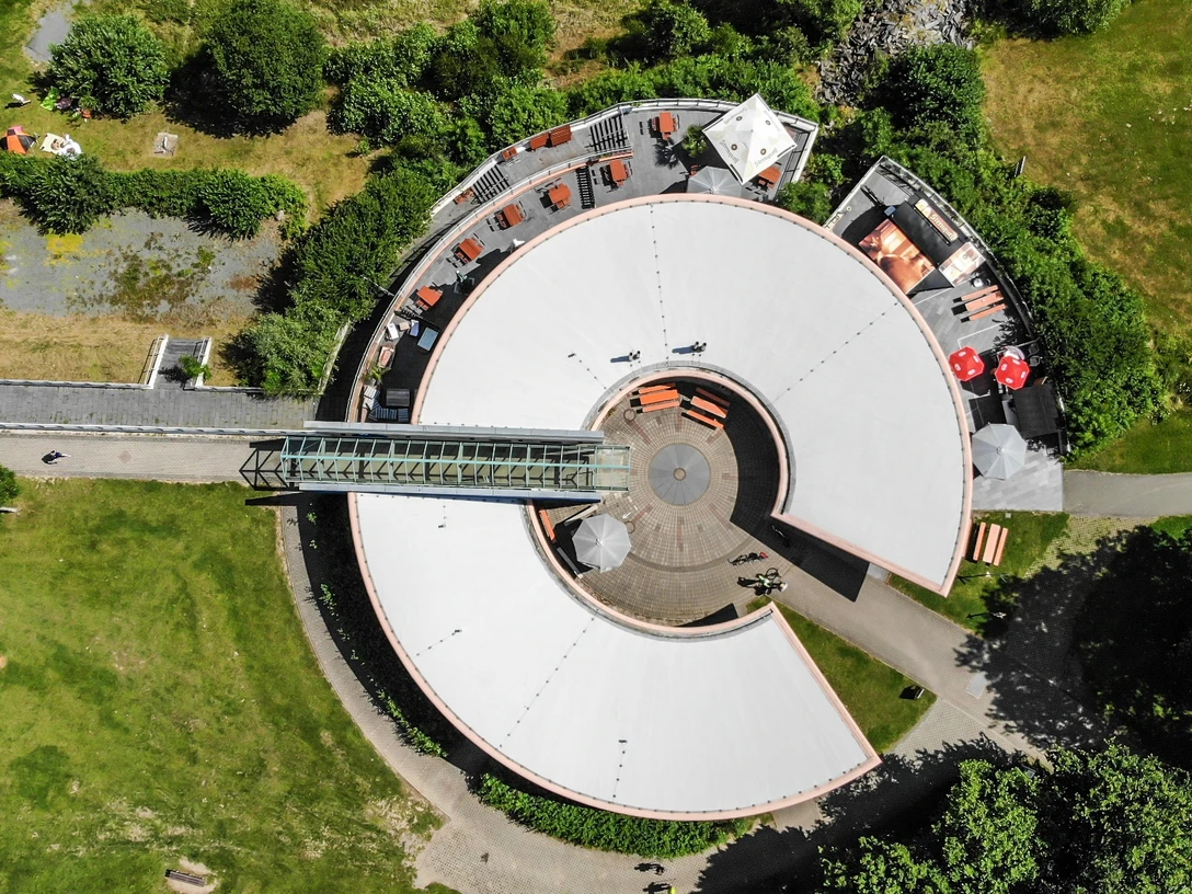 Wassersportzentrum mit Restaurant Panorama