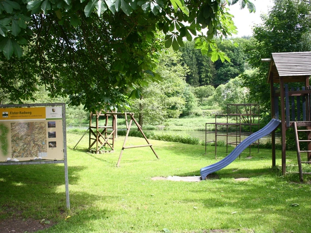 Spielplatz in Clodra an der Elster im Thüringer Vogtland