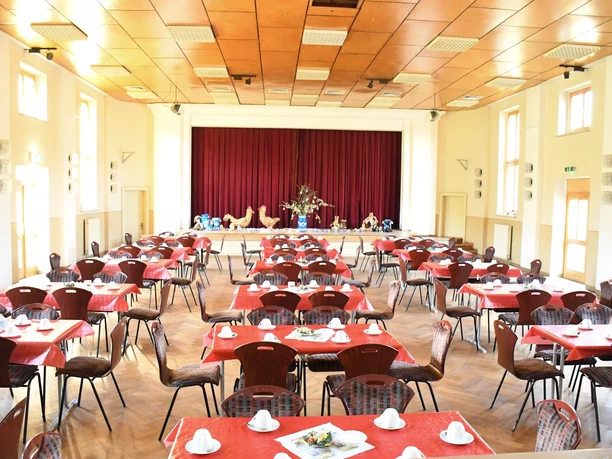 Saal im Klubhaus Berga