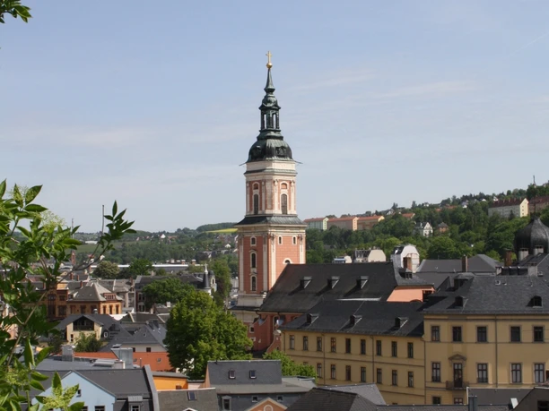 Blick auf die Stadtkirche St. Marien und das Untere Schloss Greiz