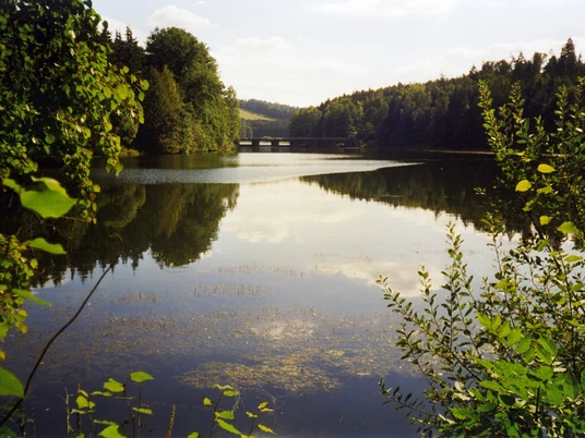 An der Pisselsmühlenbrücke im Weidatal