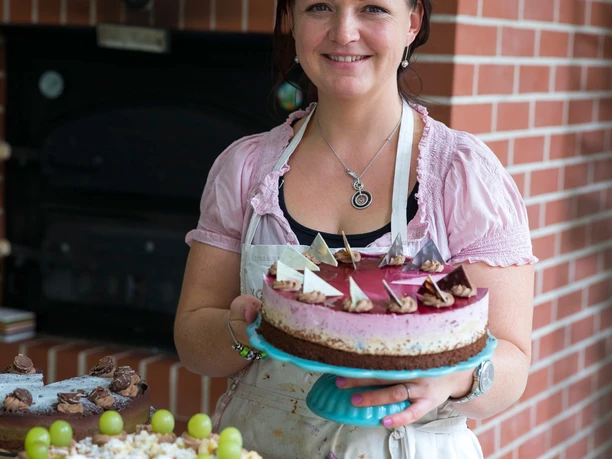 Doreen Bergmann in ihrer Patisserie