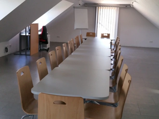 Beratungs- und Vortragsraum für bis zu 50 Personen