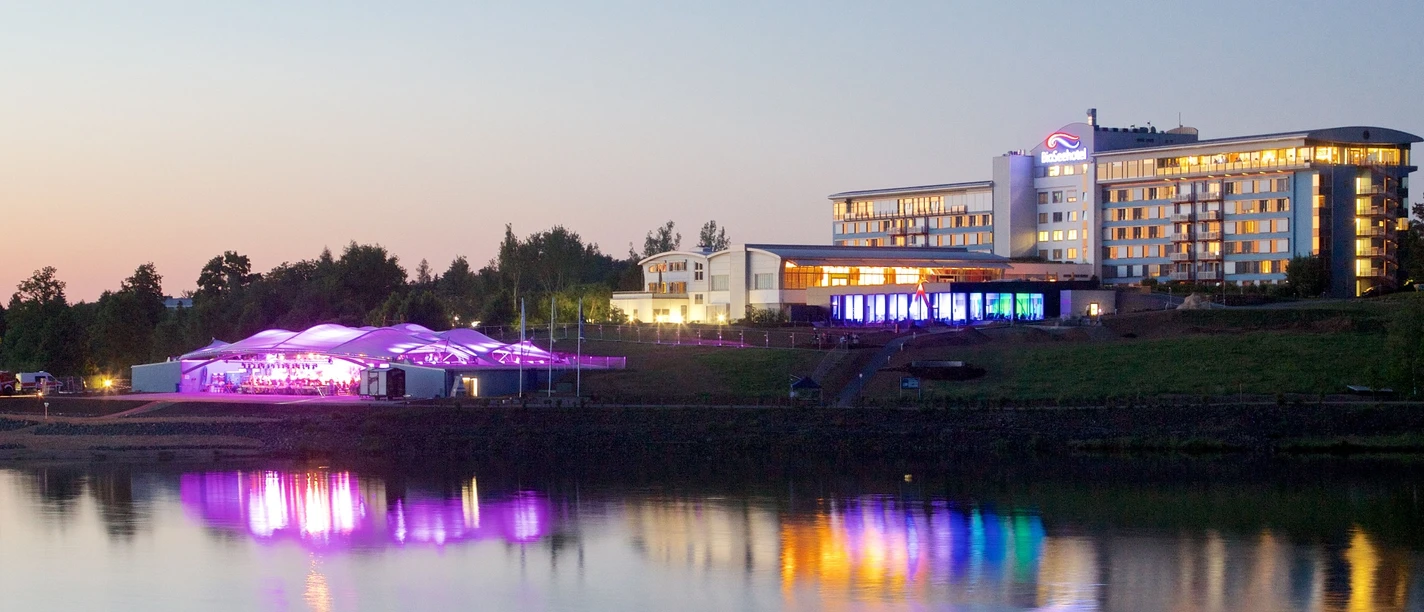 Seestern Panorama-Bühne am Bio-Seehotel