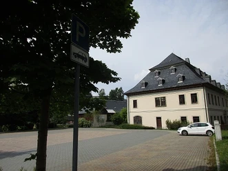 Parkplatz am Hammerherrenhaus Tannenbergsthal