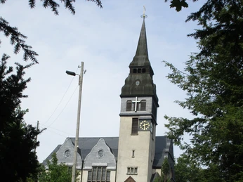 Lutherkirche Tannenbergsthal am Felsenweg 4