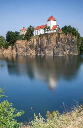 Die Bergkirche Beucha am Tagebausee