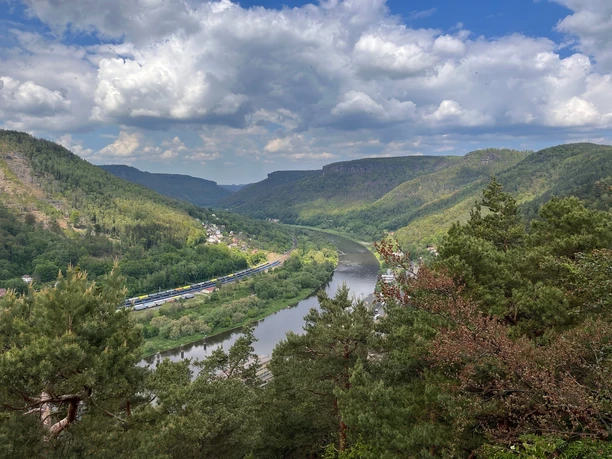 Aussicht von der Elbwarte nahe Děčín