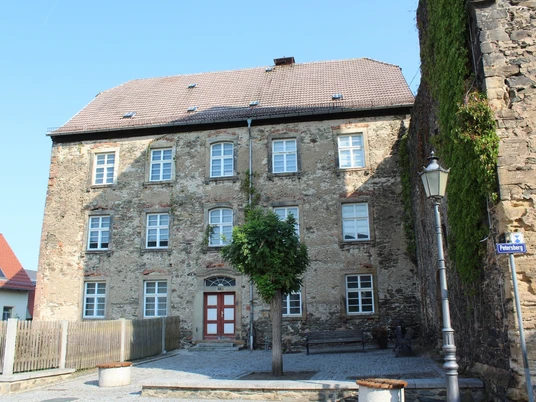 Ehemalige Mädchenschule an der Peterskirche Weida