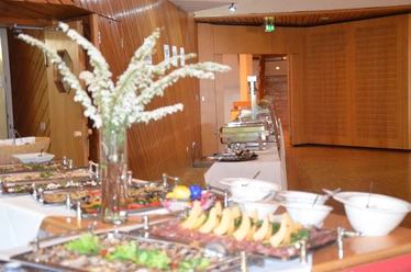 Schlemmerbuffet Copyright Patricia Dickerhof Roth 2