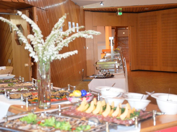 Schlemmerbuffet Copyright Patricia Dickerhof Roth 2